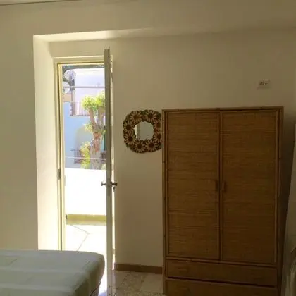 Üç Kişilik Oda, Balkon, Bahçe Manzaralı
