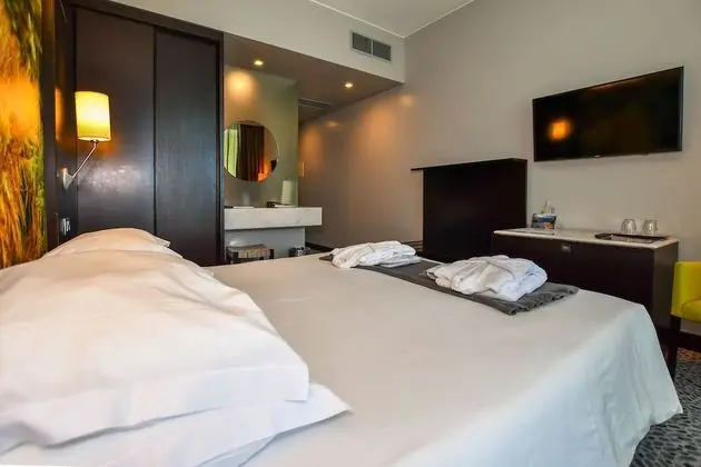 Superior Tek Büyük veya İki Ayrı Yataklı Oda, Balkon, Deniz Manzaralı