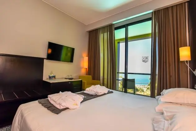 Superior Tek Büyük veya İki Ayrı Yataklı Oda, Balkon, Deniz Manzaralı