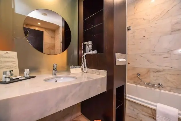 Superior Tek Büyük veya İki Ayrı Yataklı Oda, Balkon, Deniz Manzaralı