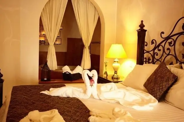 Honeymoon Süit, 1 En Büyük (King) Boy Yatak