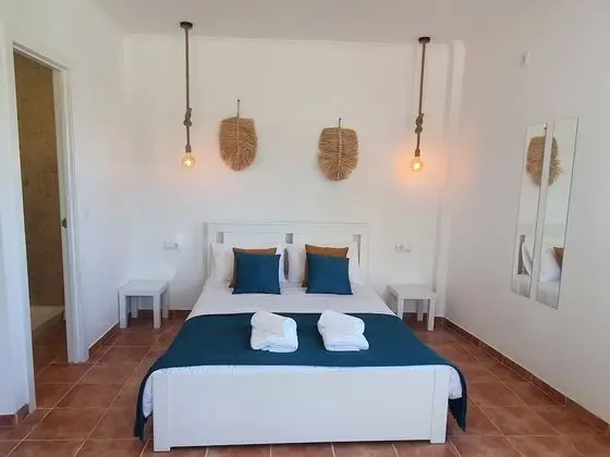 Ev, Özel Banyo, Havuz Manzaralı