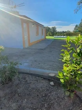 Ev, Özel Banyo, Havuz Manzaralı
