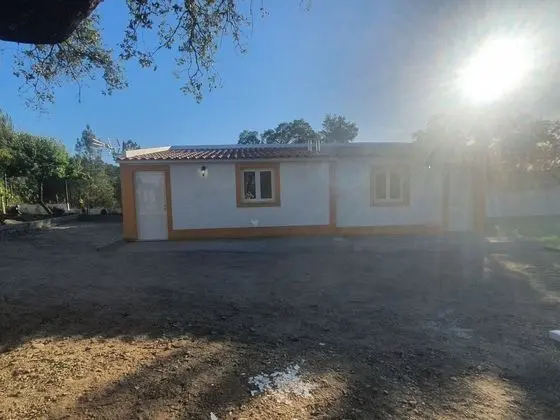 Ev, Özel Banyo, Havuz Manzaralı