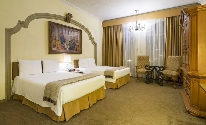 Master Suite Dos Camas