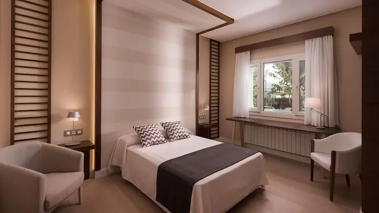 Deluxe Tek Büyük Yataklı Oda, 1 Çift Kişilik Yatak