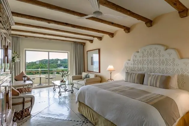 Master Suite King