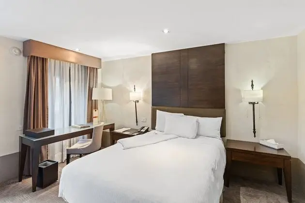 Novicias Cama Matrimonial