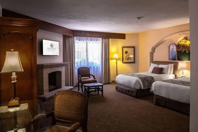 Master Suite Dos Camas