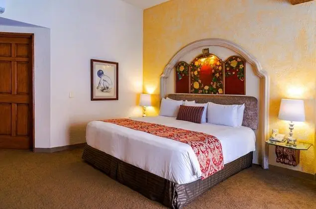 Master Suite King