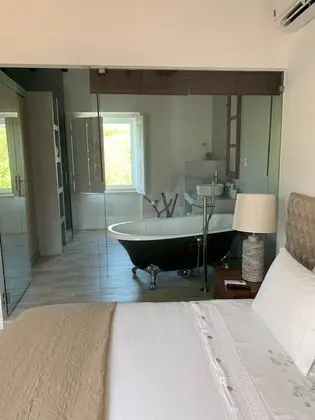 Romantic Süit, Teras, Nehir Manzaralı