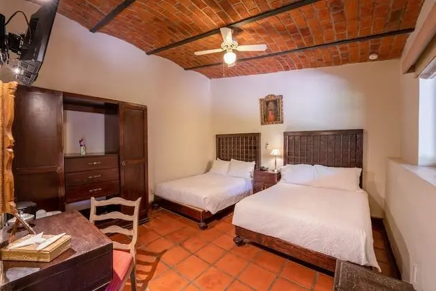 Standard Double Room with Garden View