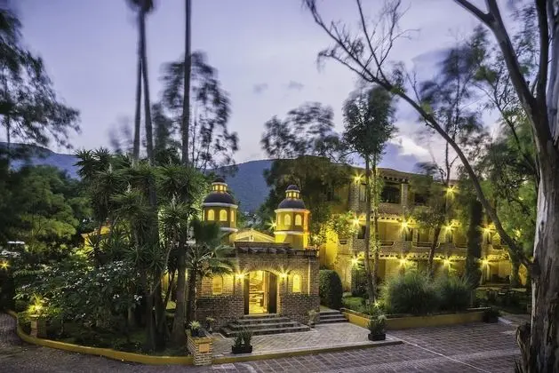 Superior Room with Garden View