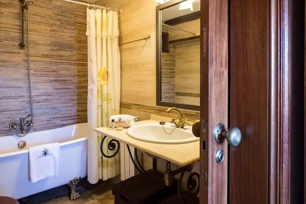 Tek Büyük Yataklı Oda, Özel Banyo