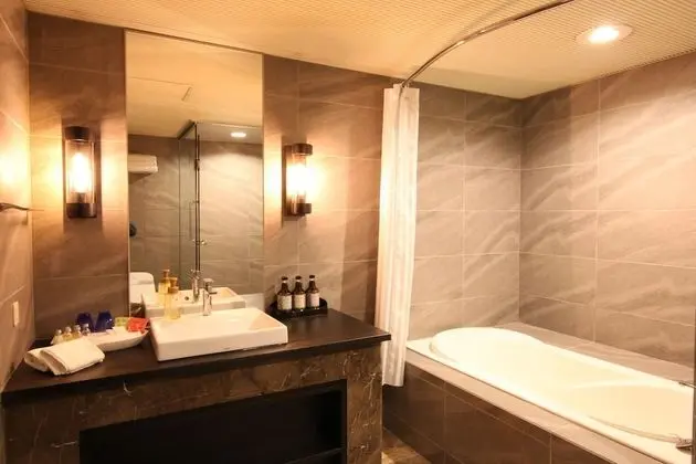 Grand İki Ayrı Yataklı Oda, Sigara İçilmez (Renovated/Modular Bath,WC Partition)