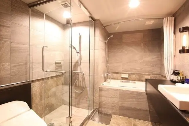Grand Tek Büyük Yataklı Oda, Sigara İçilmez (Renovated/Modular Bath,WC Partition)