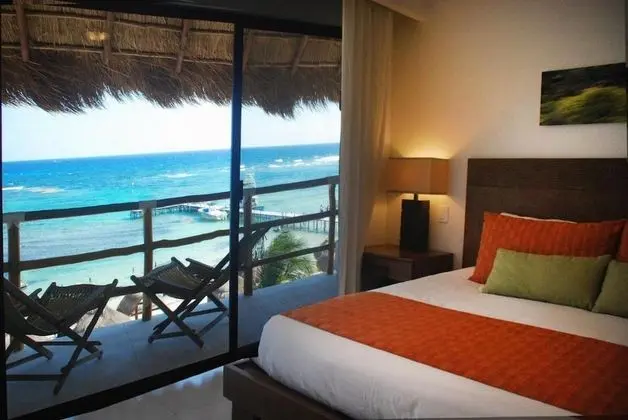 Sea View, 1 Queen Bed