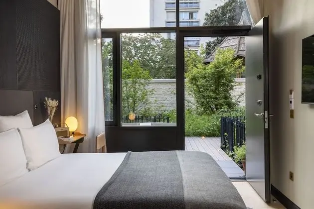 Standard Tek Büyük Yataklı Oda (Petite Bleue)