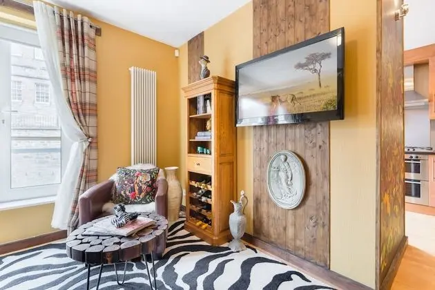 Apart Daire, 1 En Büyük (King) Boy Yatak