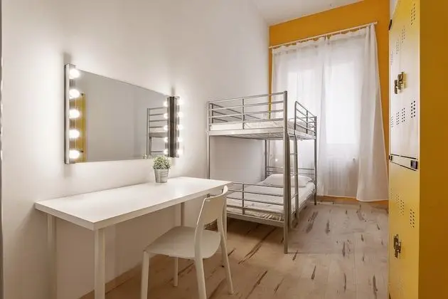 Ortak Ranzalı Oda, Sadece kadınlar için (4 pax)