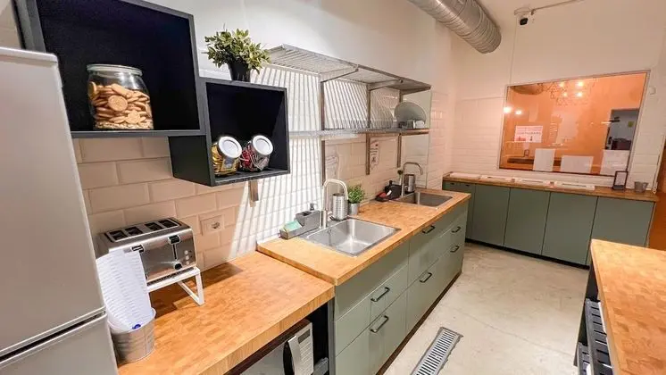Ortak Ranzalı Oda, Sadece kadınlar için (4 pax)