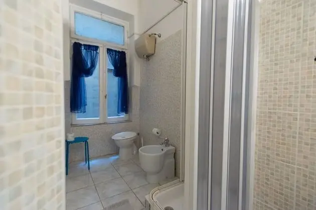 Üç Kişilik Oda (External Private Bathroom)