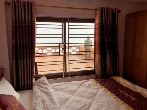 Tek Büyük Yataklı Oda, Dağ Manzaralı (No Aircon)
