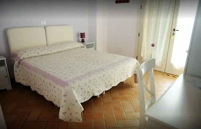 Tek Büyük Yataklı Oda, Tepe Manzaralı