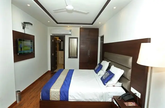 Luxury Oda
