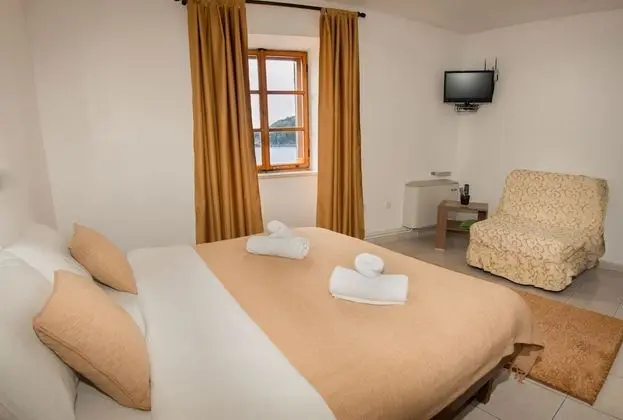 Stüdyo, Deniz Manzaralı