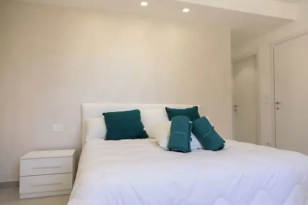 Luxury Tek Büyük Yataklı Oda