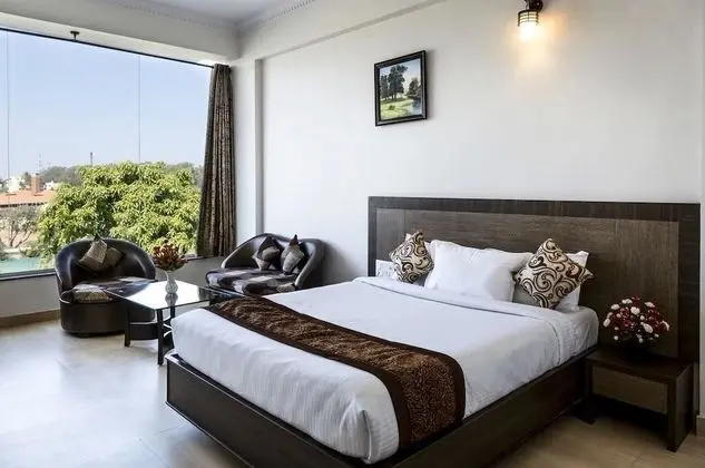 Deluxe Tek Kişilik Oda, 1 En Büyük (King) Boy Yatak, Sigara İçilmez, Tepe Manzaralı