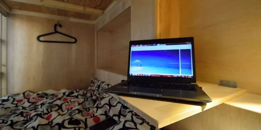 Ortak Ranzalı Oda, Karma Ranzalı Oda