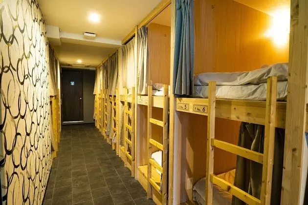 Ortak Ranzalı Oda, Sadece kadınlar için