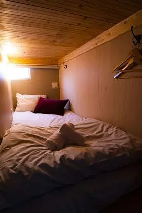 Ortak Ranzalı Oda, Sadece kadınlar için