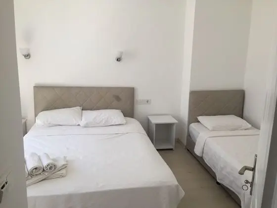 Üç Kişilik Oda