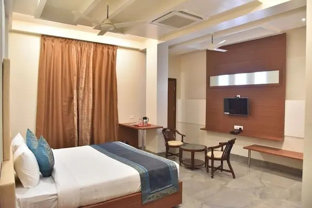Club Oda, 1 En Büyük (King) Boy Yatak, Buzdolabı, Executive Katı