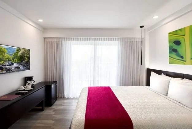 Queen Room with Balcony