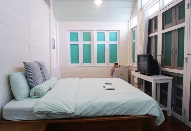 Standard Room (Upstairs)