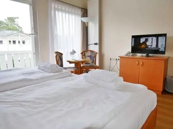 Tek Büyük Yataklı Oda, Balkon