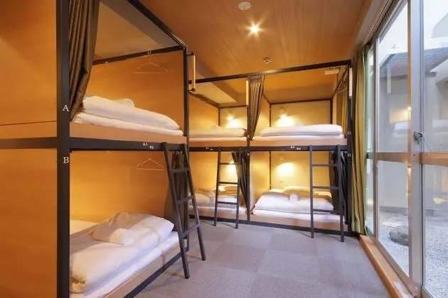Ortak Ranzalı Oda, Karma Ranzalı Oda (Bunk Bed)