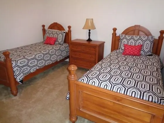 Villa (R1 Legacy Park 5 bed / 3 bath)