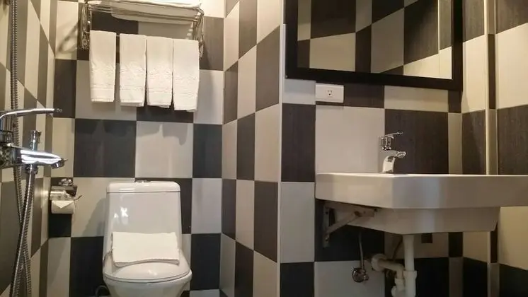 Business Tek Büyük Yataklı Oda (B)