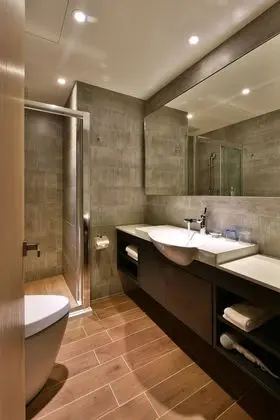 Luxury Tek Büyük Yataklı Oda