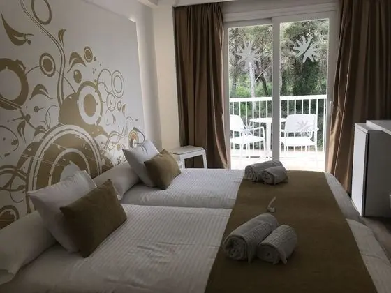 Tek Büyük Yataklı Oda, Balkon