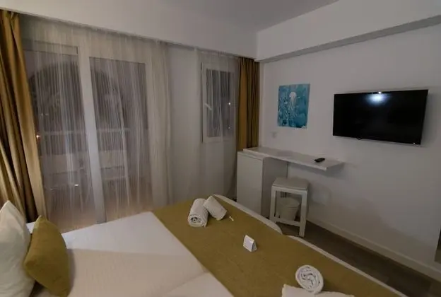 Tek Büyük Yataklı Oda, Balkon