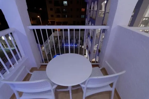Tek Büyük Yataklı Oda, Balkon