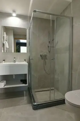 Basic Tek Büyük Yataklı Oda