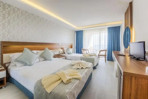 Standart Oda,deniz Veya Havuz Manzaralı