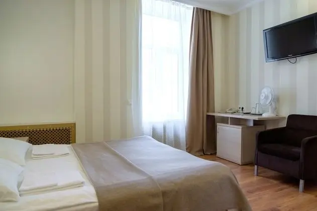 Standard Tek Büyük Yataklı Oda